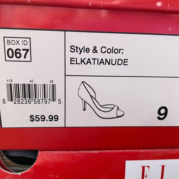 Elle Open Toe Patent Shining Pumps. - Picture 9 of 9